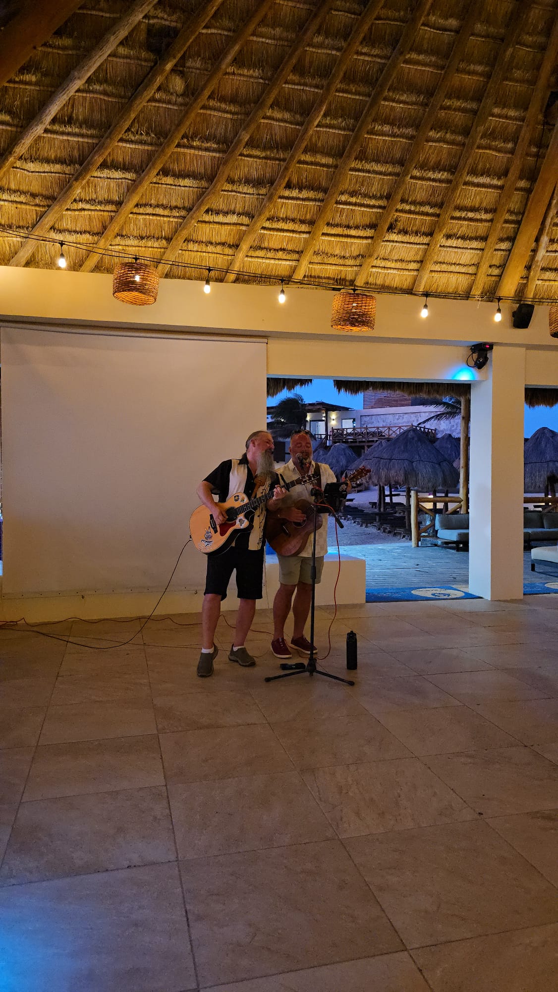 Band Performance Isla Mujeres